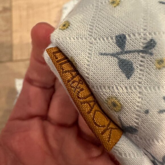 LILA AND JACK BABY GIRL 6-9 MONTH QUILTED SLEEPER - Picture 6 of 7